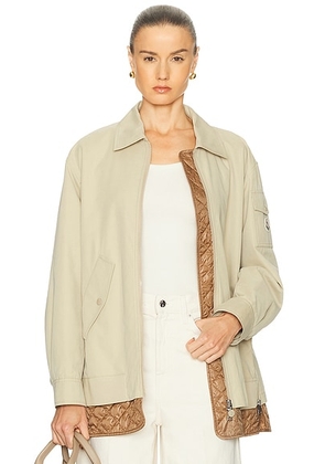 Moncler Felci Jacket in Sponge - Taupe. Size 1/S (also in 0/XS, 2/M, 3/L).