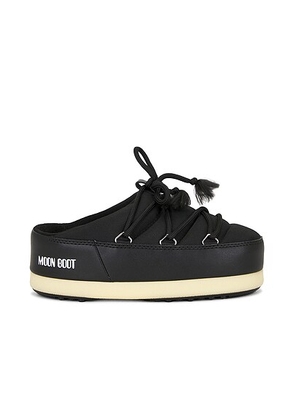 MOON BOOT Evx Mule Nylon Boot in Black - Black. Size 37/38 (also in 35/36, 39/40, 41/42).