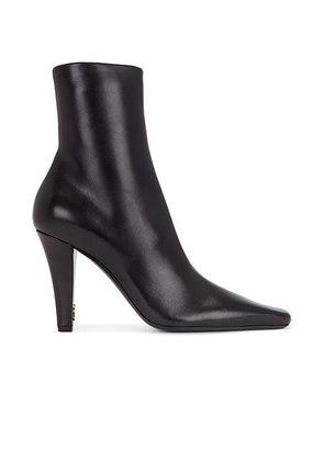 Saint Laurent Josie Boot in Nero - Black. Size 37 (also in 38, 38.5).