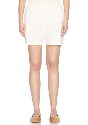 The Row Gunty Short in Off White - White. Size M (also in L, XL).