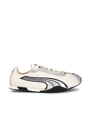 Puma Select H-street Og Sneaker in Frosted Ivory & Puma Silver - White. Size 11 (also in 10, 12, 13).