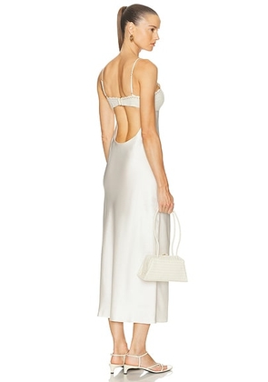 SEROYA Peony Dress in Eggshell - Ivory. Size M (also in L, XL, XS).