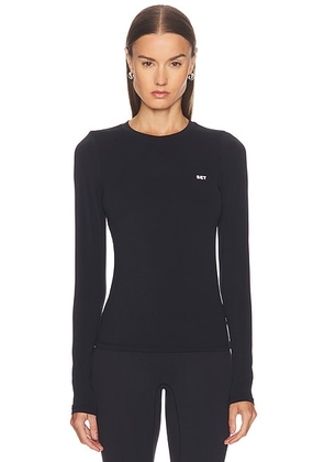 SET Active Airluxe Breathe Long Sleeve Tee in Ref - Black. Size M (also in L, S, XL, XS, XXL).