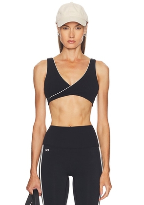 SET Active Airluxe Breathe Contrast Wrap Bra in Ref - Black. Size XL (also in L, M, S, XS).