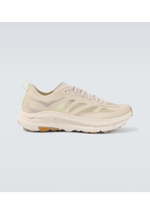 Hoka One One Mafate Speed sneakers