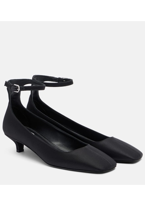 Toteme Satin pumps