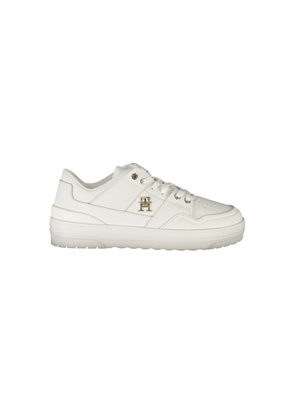 Classic White Sneakers with Contrast Detail - EU39/US9