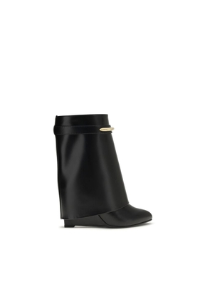 Givenchy Black Calf Leather Bos Taurus Ankle Boots - EU37/US7