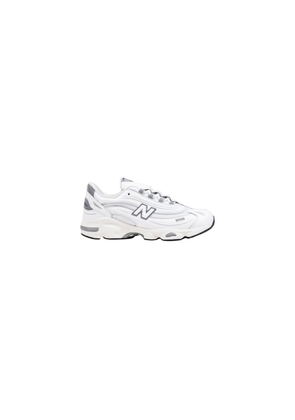 New Balance White Synthetic Athletic Sneakers - EU36/US6