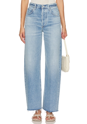 Citizens of Humanity Ayla Split Hem Jeans in Denim-Medium. Size 33. Also in 31.