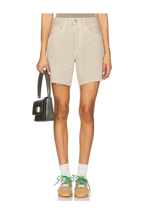 Citizens of Humanity Marlow Long Vintage Short in Beige. Size 25. Also in 24, 26, 28, 32, 33, 34.