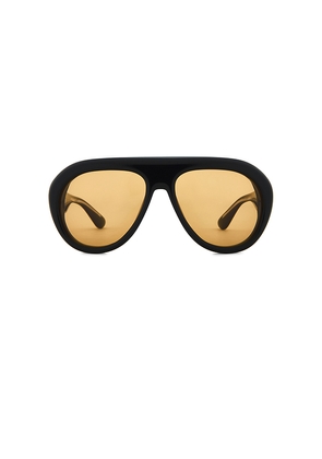 Chimi Tony Sunglasses in Black.