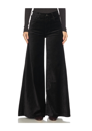 Citizens of Humanity Amari Ultra in Black. Size 24. Also in 23, 27, 30, 32, 33, 34.