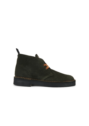 Clarks Desert Boot in Green. Size 11. Also in 7.