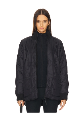 Beyond Yoga Reversible Quilted Jacket in Black. Size M. Also in S, XS.