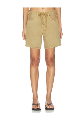 Citizens of Humanity Brynn Short in Tan. Size 24. Also in 23, 25, 26, 27, 28, 30, 32, 33, 34.