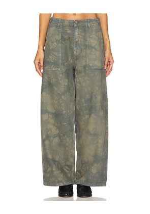 GRLFRND Lucie Slouchy Jeans in Green. Size 24. Also in 23.