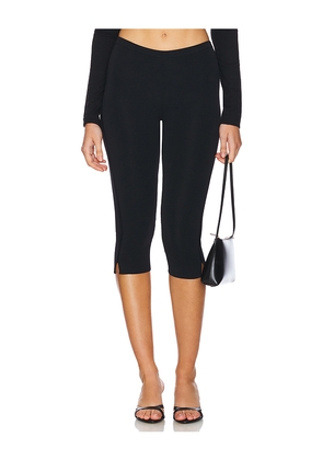 Geel Maxine Capri in Black. Size M. Also in XS, L, XL.