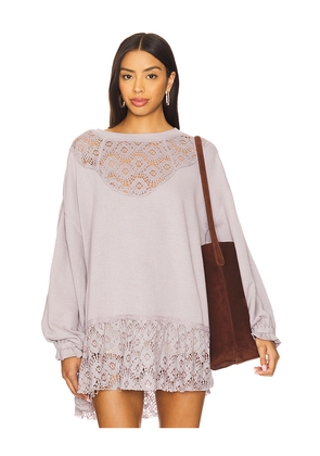 Free People x REVOLVE Belle Sweatshirt in Lavender. Size S. Also in XS, M.
