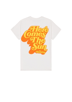 Free & Easy x The Beatles Here Comes The Sun Tee in White. Size M. Also in S, L, XL/1X.