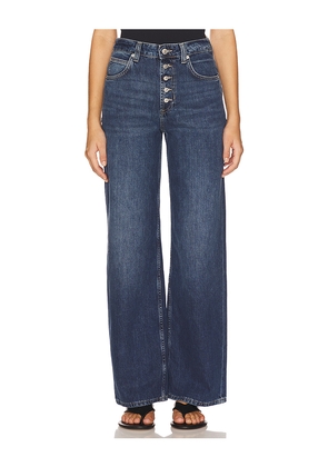 Free People x We The Free Nia Boyfriend Jean In In Too Deep in Blue. Size 25. Also in 24, 27, 28, 29, 30, 31.