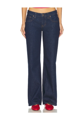 Free People x We The Free Tennessee Low Rise Bf In Rinse in Blue. Size 25. Also in 24, 26, 27, 29, 31.