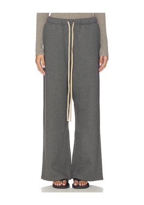 Fear of God ESSENTIALS Lounge Sweatpant in Charcoal. Size M. Also in S, XS.