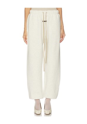 Fear of God ESSENTIALS Classic Sweatpant in White. Size M. Also in L, S, XS, XXS.