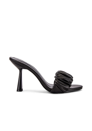 LPA Augstine Heel in Black. Size 7. Also in 8, 10.