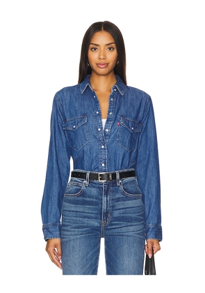 LEVI'S Iconic Western Shirt in Denim-Medium. Size L. Also in M, S.