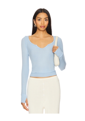Michael Lauren Maeve Long Sleeve Scoop Neck Top in Baby Blue. Size M. Also in XS, S, L, XL.