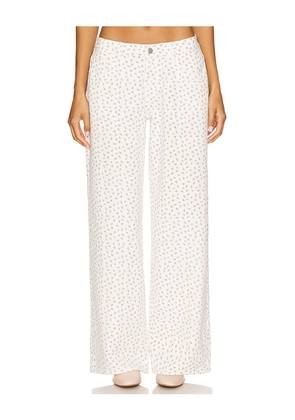 MORE TO COME Brya Floral Jean in White. Size M. Also in L, S, XL, XS, XXS.