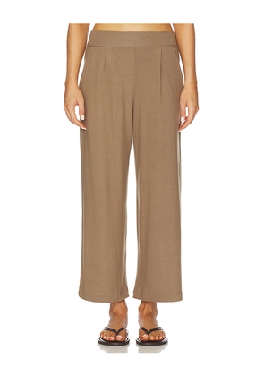 LESET Lauren Crop Pleated Pocket Pant in Brown. Size M. Also in XS, S, L.