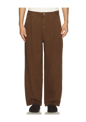 Le17Septembre One Tuck Wide Denim Pant in Brown. Size 46. Also in 50, 52.