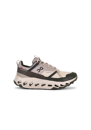 On Cloudhorizon Wp Sneakers in Brown. Size 6. Also in 7.5, 8.5, 9.