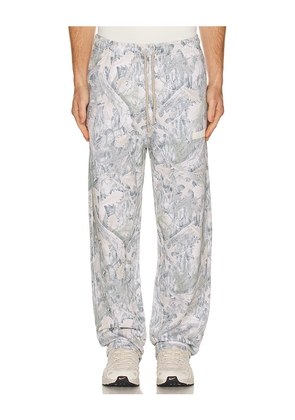 Legends Fairfax Sweatpant in Green. Size M. Also in S, L, XL/1X.