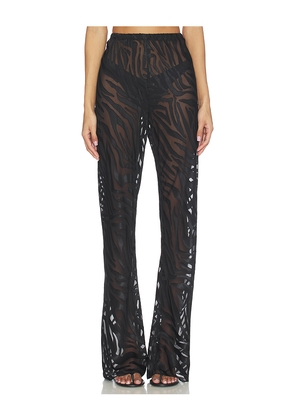 LAMARQUE Becky Straight Leg in Black. Size L. Also in M, S, XS.