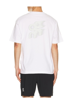 On Club-T Volt in White. Size L. Also in S, M, XL/1X.