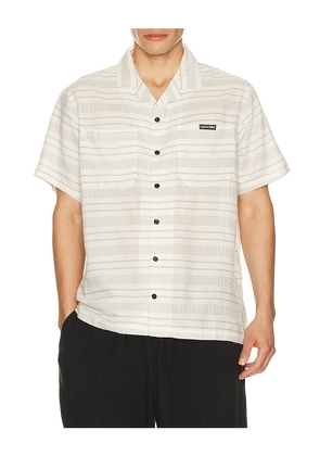 Maui and Sons Terra Nova Short Sleeve Shirt in Cream. Size L. Also in S, M, XL/1X.