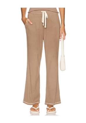SUNDRY Rib Lounge Crop Flare in Taupe. Size S. Also in M, XL.