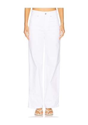 PAIGE Sasha Jeans in White. Size 32. Also in 30.