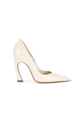 Schutz Lexi Pump in White. Size 10. Also in 6, 9.