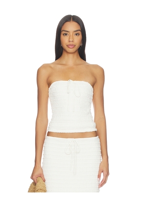 SEVEN WONDERS Adalee Ruffle Texture Strapless Top in White. Size L. Also in S, XS, M, XL.