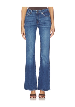 7 For All Mankind The Leggy Bootcut Jeans in Blue. Size 23. Also in 28, 32, 33, 34.