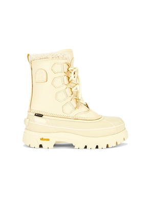 Sorel Caribou Horizon GTX Boot in Ivory. Size 10. Also in 8.5, 9.