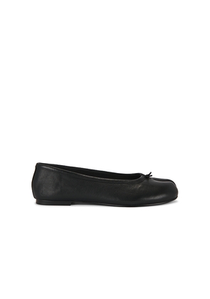 Steve Madden Calico Ballet Flat in Black. Size 10. Also in 9.