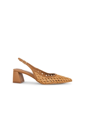 Steve Madden Robyn Pump in Tan. Size 10. Also in 6, 6.5, 7, 7.5, 8, 8.5, 9, 9.5.