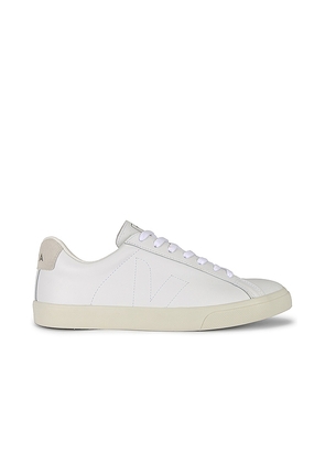 Veja Esplar Sneaker in White. Size 41. Also in 40.