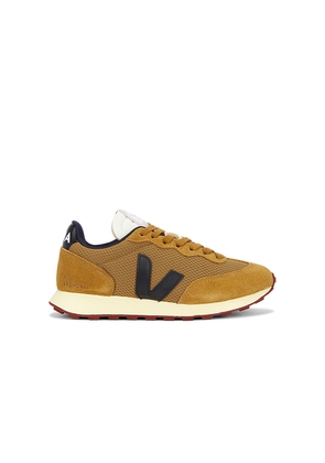Veja Rio Branco Ii Sneaker in Brown. Size 37. Also in 36, 38, 39, 40, 41.