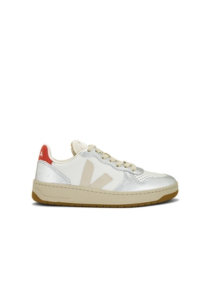 Veja V-10 Sneaker in White. Size 38. Also in 36, 40.